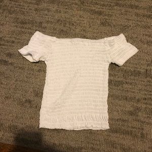 adorable off the shoulders white crop top !!